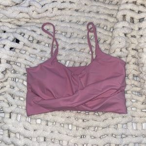 twist sports bra